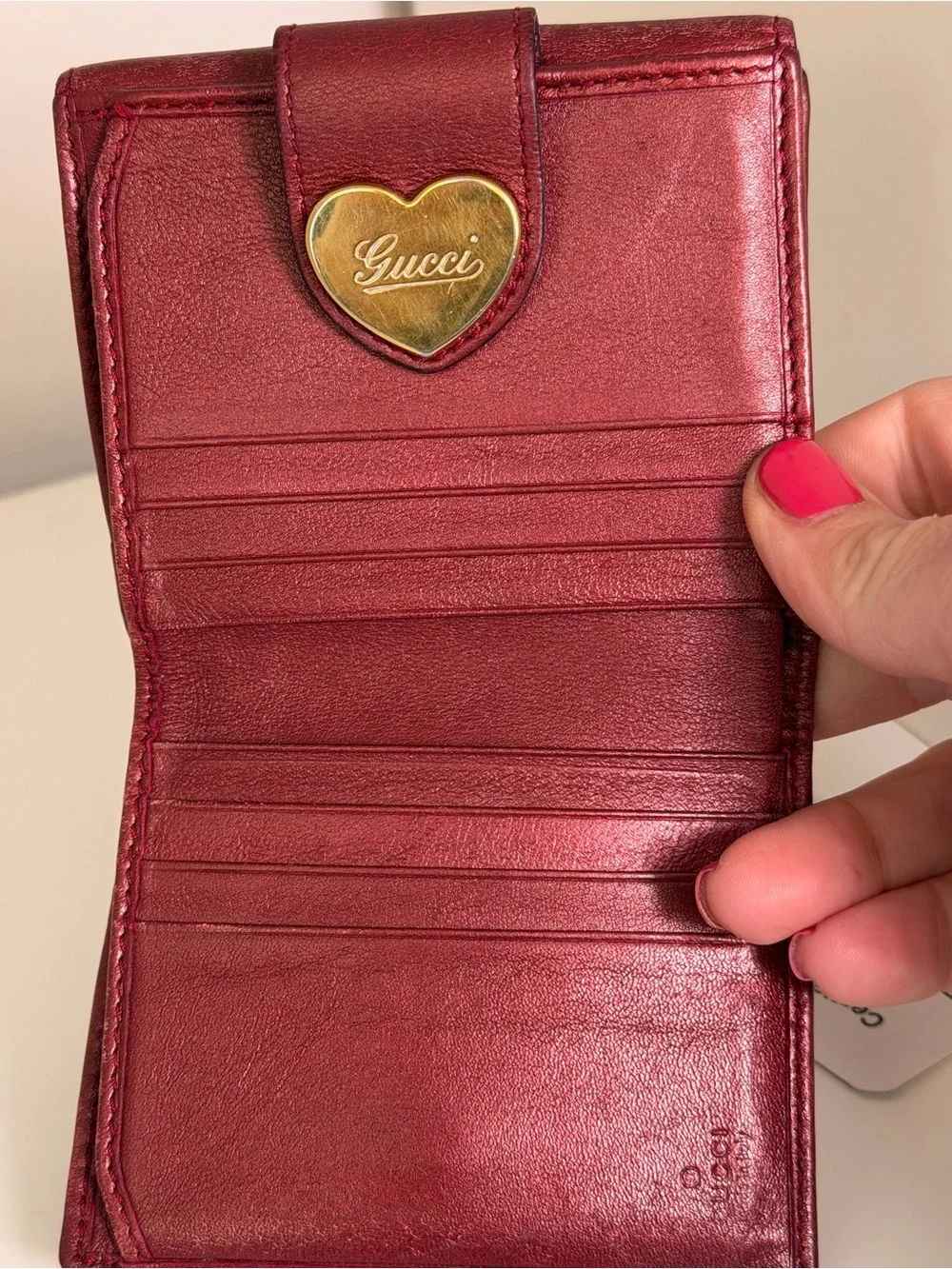 Vintage Gucci Brown GG Canvas Wallet with Burgundy Trim and Gold Heart - Picture 12 of 13